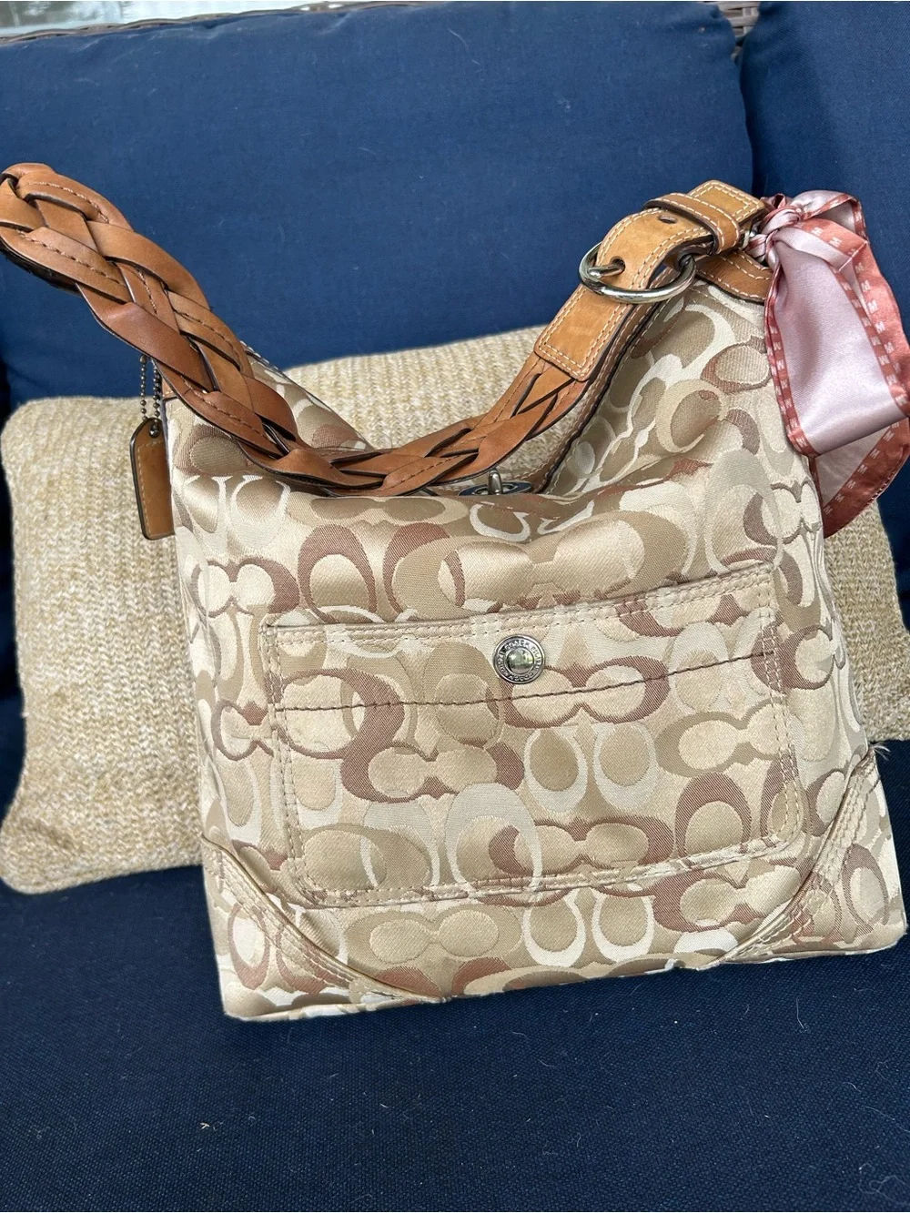 Coach Beige & Tan Signature optic twilly included!